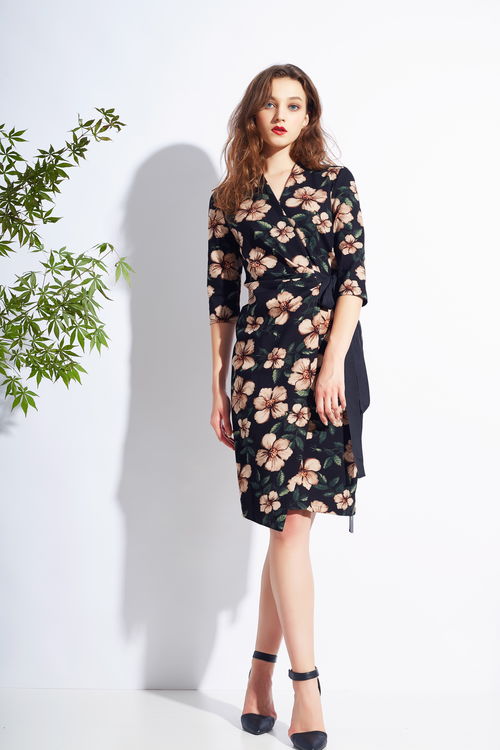 年纪越大，越难找到喜欢的衣服 时尚与年龄的平衡之道