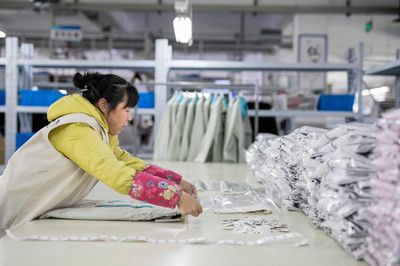 杭州服装厂 服饰生产与拍摄的魅力融合